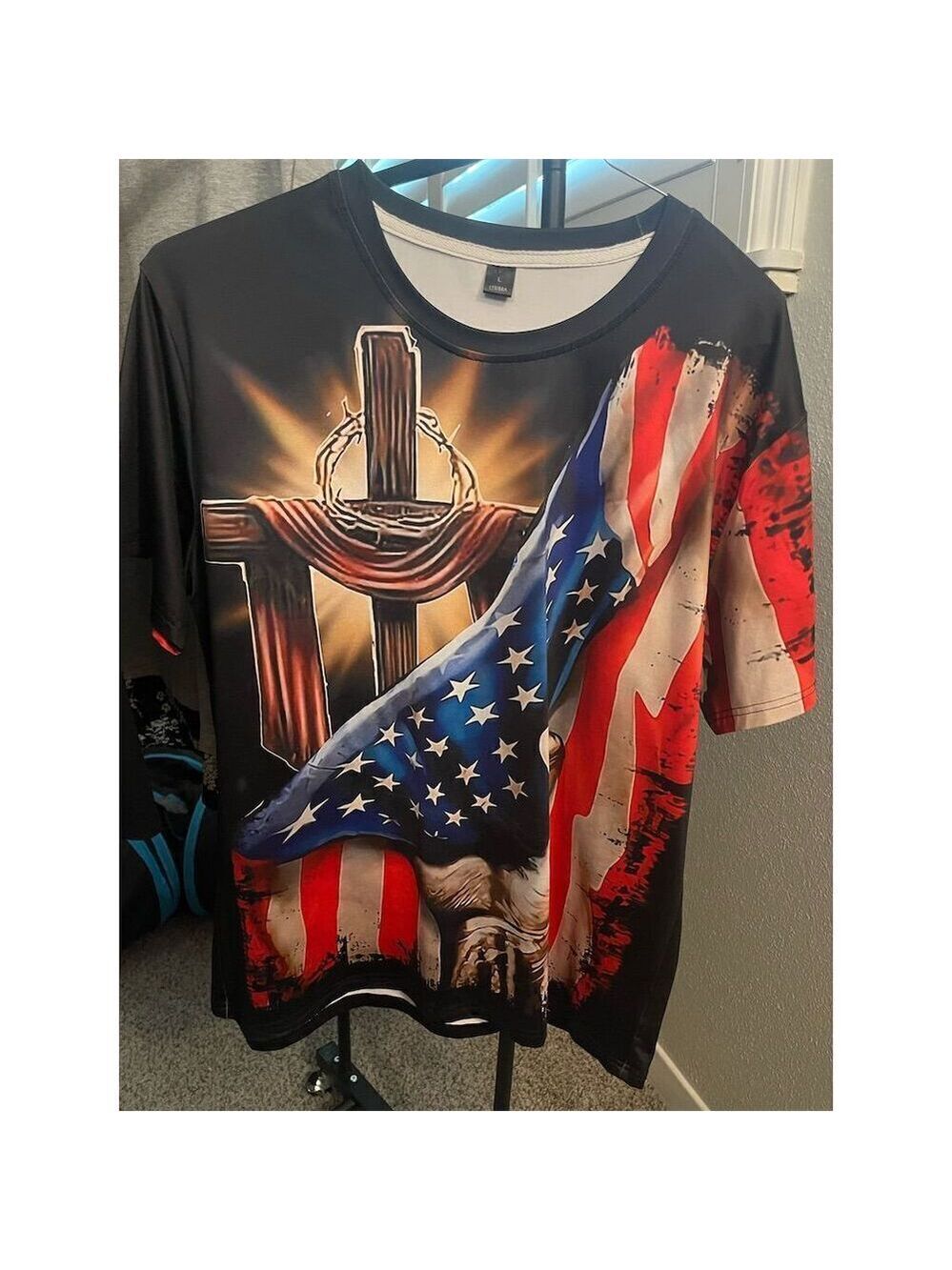 Men's American Flag Cross Graphic Print T-Shirt Large